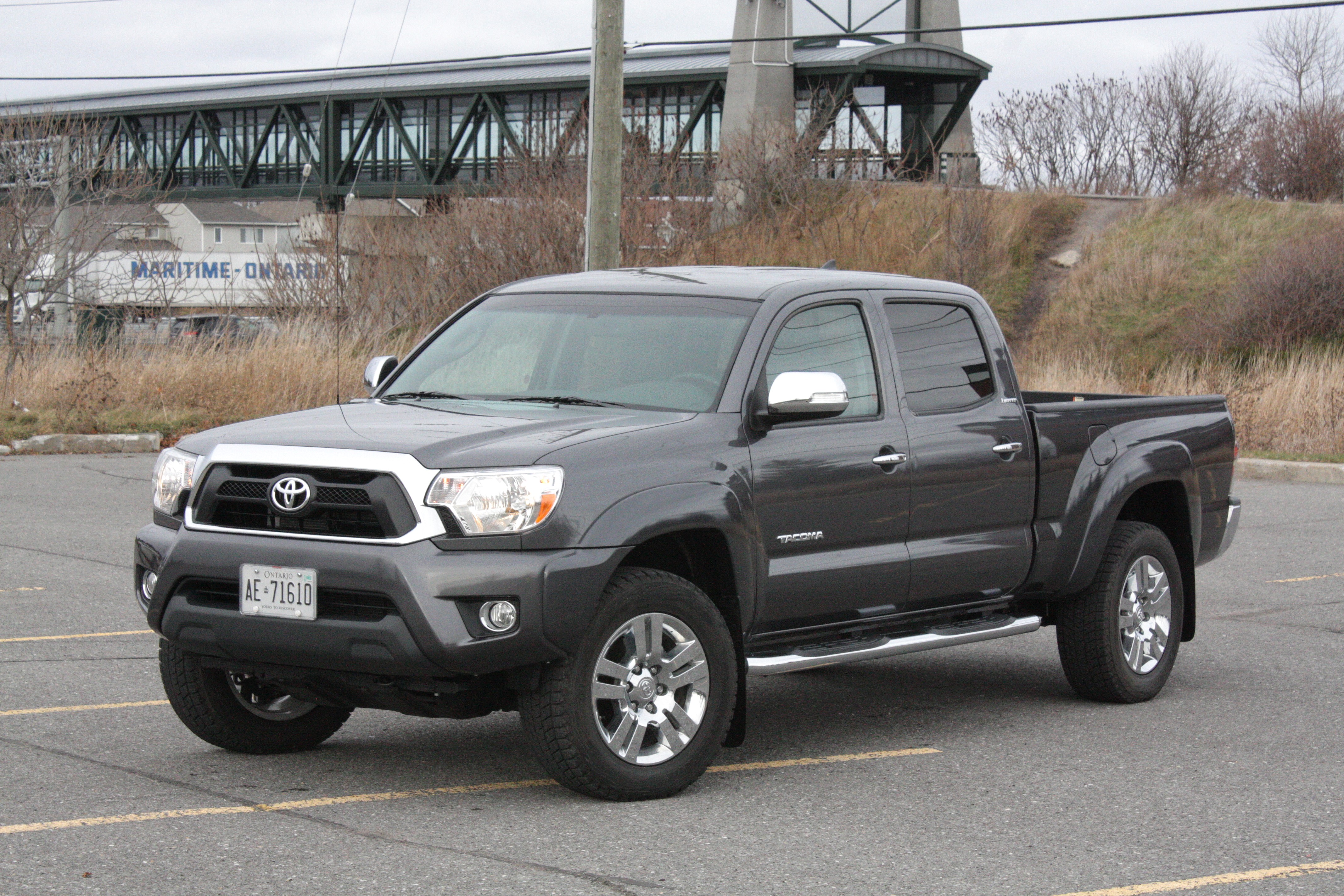 Straight Eight: 2015 Toyota Tacoma | Chris Chases Cars
